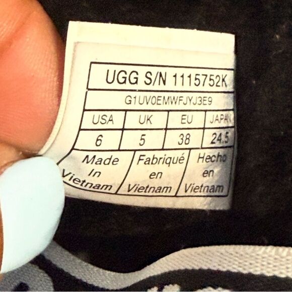 Ugg Fluff Slide Sandals BLACK Belted Ankle Slippers Sz 6 - Picture 6 of 6